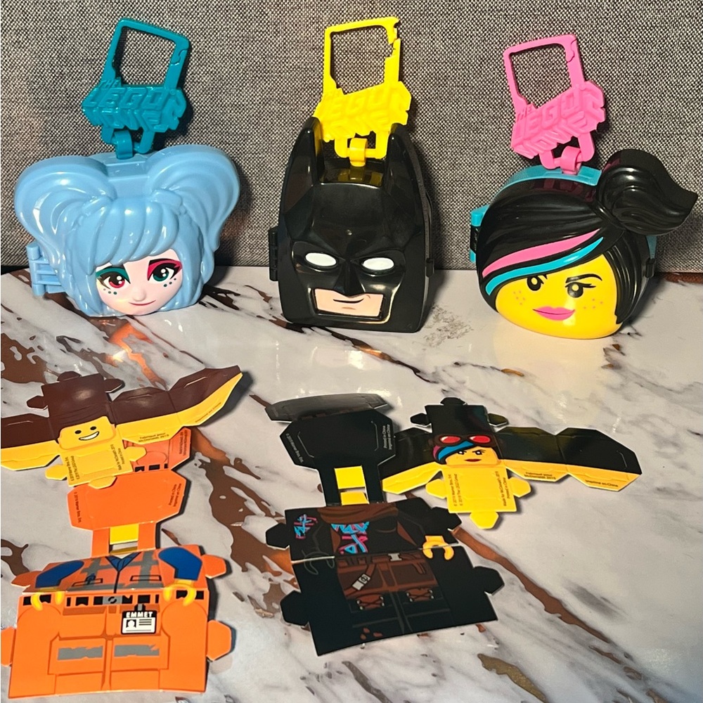 Lego Movie 2 character clips lot